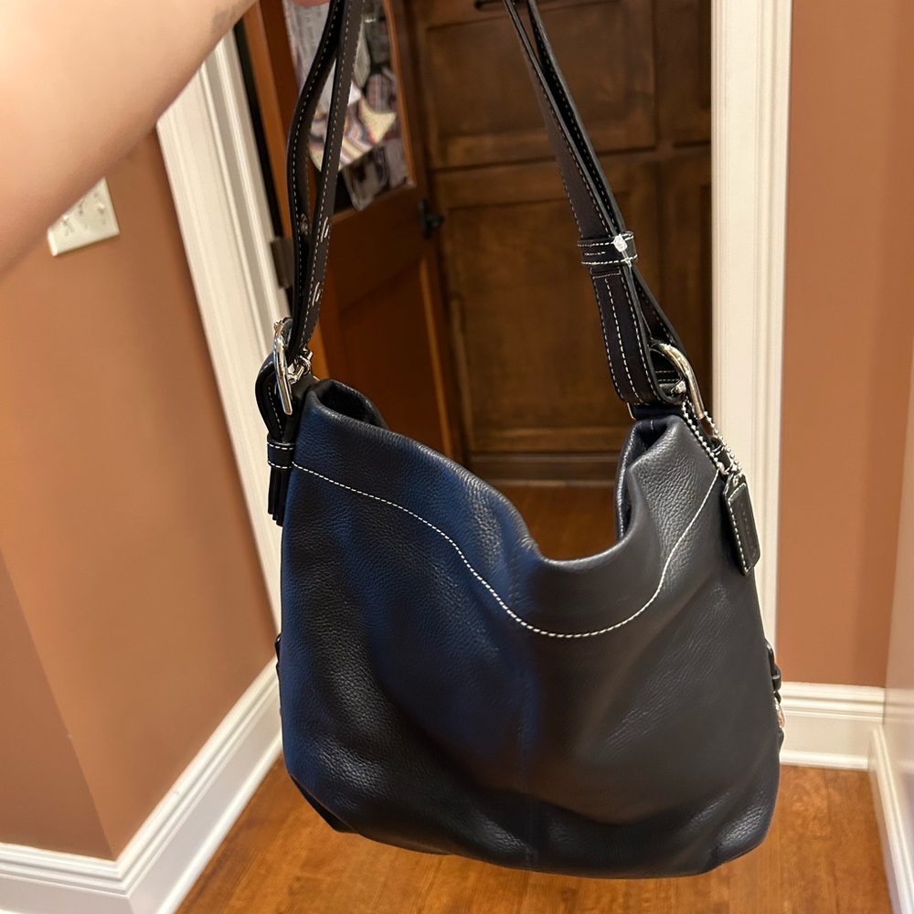 Mint condition leather coach purse/bag F15064
